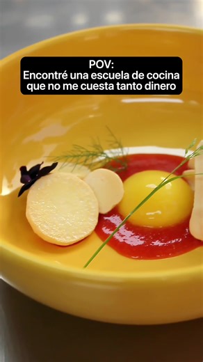¿Buscas escuela de cocina? 👩‍🍳✨ En ASPIC aprendes con práctica real, materiales incluidos y experiencias internacionales. Conoce ASPIC. 📍CDMX | www.aspic.edu.mx