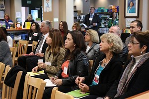 Photos: Valley Elementary Students Host Bilingual Red Carpet Tour