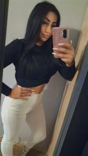 6.5K views · 621 reactions | "Nem érdekel, hányszor kell újrakezdenem, nem fogok beérni egy olyan élettel, amit nem akarok. ” ✨ | Evelin Ganyi | Facebook