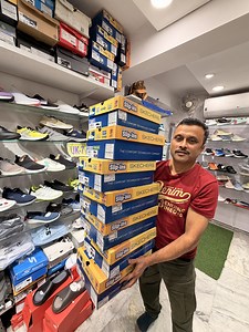 2.3K reactions · 101 shares | অরিজিনাল ব্র্যান্ডেড জুতো মানে কলকাতার এই একটাই ঠিকানা | ২ হাজার থেকে প্রচুর স্টক | Digital Tutorial | Facebook