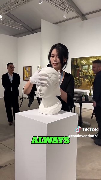 The Paper Artist Who Makes Sculptures Move