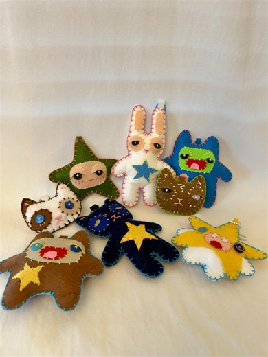Handmade Felt Bag Charm – Cute Plush Keychain | Custom or Blind Box Surprise | Bunny, Cat, Star, Monster Ornament - Etsy