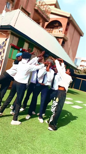 « Kara vibes 🇹🇬🔥 NDR arrive fort cette année… vous êtes prêts ? » #plusdevue #viraltiktok #kara #tiktoktogo228🇹🇬🇹🇬🇹🇬ktogo228 @Fabio_Kool🇹🇬 @Misty28officiel💜✨ @KARA TOP DANCE✅ @Fiacro_Le_Bing..🕺❤️