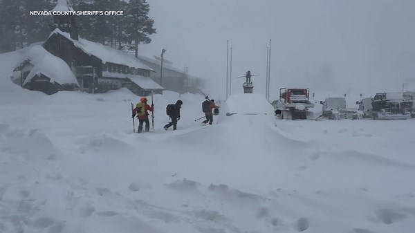 6 backcountry skiers rescued, 9 missing after Donner Pass avalanche