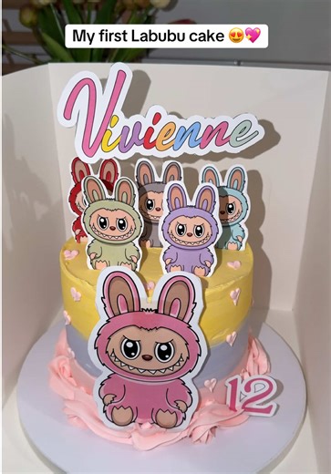 This turned out so cute! This was a first for Labubu. I still don’t know much about them! Sorry 😅💘 Original concept unknown! Xo #labubus #labubucake #birthdaycake #cakeinspo #cakesoftiktok