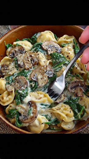 My grandmother can't get enough of preparing this old-fashioned recipe from years past! It's incredibly tasty!. Full recipe 👇 💬 | Old fashioned recipe