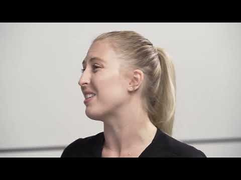 Huddle in the Emergency Department (audio-described version)