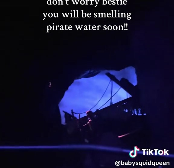 🌊🌊 #piratesofthecaribbean #pirateswatersmell #disneyworld #fyp