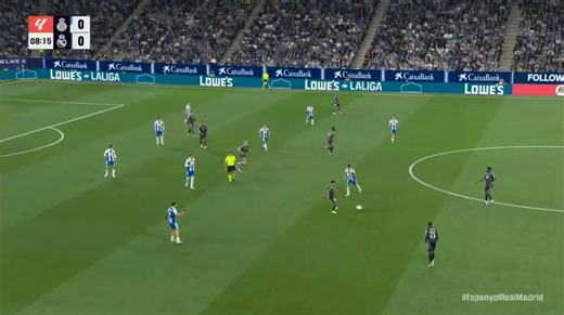 “Why does Vinicius keep complaining to the refs”