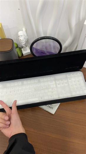 Mofii RGB Keyboard Review: Unique Style & Functionality