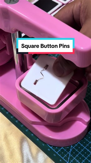 Let’s make Square Button Pins. #buttonpin #buttonpins #squarebuttonpin #squarebadge #badgepin #printingbusiness #smallbusiness #craftingtutorials #craftingtiktok #trendyprints #squarebadgemaker #badgemaker