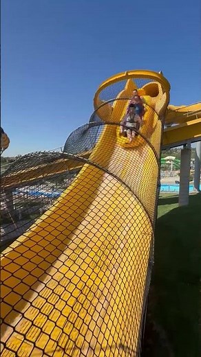 Awesome Airtime | Mile High Flyer at Water World