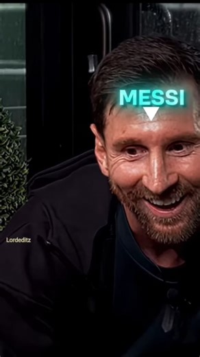 Messi Thinks He Can Jump Like Ronaldo 🥰❤️‍🩹