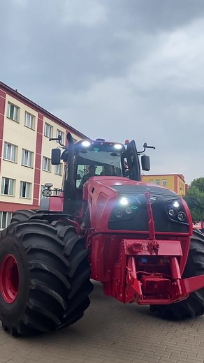 BELARUS 4522 🔥 #минскийтракторныйзавод #тракторныйзавод #mtz #belarustractors #tractor #minsktractor #tractrormtz #mtztractor #трактор #трактормтз #минсктрактор #завод #мтз #минск #minskcity #minsk #minskgram #instaminsk #belarus #minskphoto #minsknow #рек #топ #большойтрактор #мощь