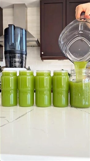 Drink THIS to Reduce Bloating #celeryjuice #immuneboost #juicing