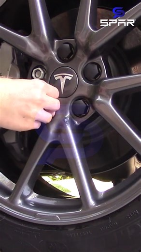 🚗✨ Tesla fam… ever notice how the smallest upgrades make the biggest difference? If you love keeping your ride looking sharp (like most of us do 😉), this Aero Wheel Cap Kit is one of those upgrades you’ll wonder why you didn’t do sooner. We’ve all seen that “plain aero cap” look… functional, sure — but it doesn’t show off the beauty hiding underneath. Swap them out, and suddenly your wheels look clean, sporty, and way more premium. 💯 What you’ll love (because we all do): ✔️ 4 Tesla logo wheel
