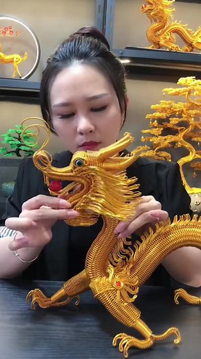 Crafting a Stunning Golden Dragon Sculpture