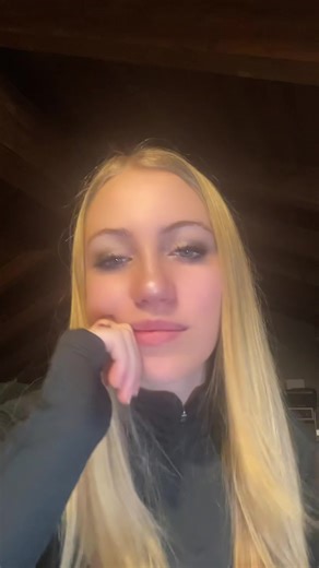 Video di cam (@camz.spammss) con Impliqué - SPOOKYPBL