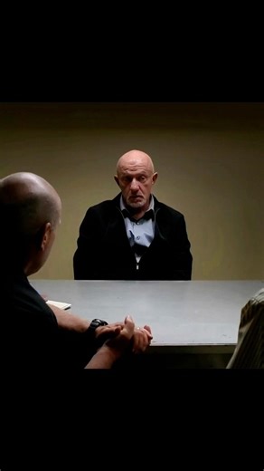Mike Outsmarts Hank ll Breaking Bad S5.E2 ll #shorts