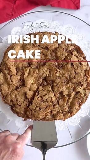 Delicious Irish Apple Cake Recipe