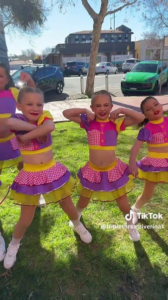 Squad 1 are the cutest 💜