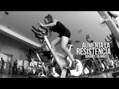 Rutina de 20 minutos para tonificar glúteos y piernas en bicicleta.