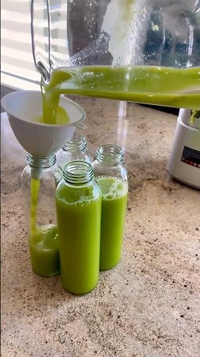 The ultimate 3-ingredient green juice recipe #greenjuice #juicerecipe