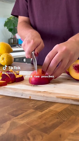 Delicious Peach Syrup Recipe for Cocktails