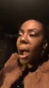 ANDREA KELLY #RKelly Ex-wife goes live on Facebook singing and praising him after going all over the world exposing him for abuse! 🤦🏽‍♀️🤔 smh this is so sad to watch. 👎🏾 #survivingrkelly #survivinglies FOLLOW US FOR MORE Happy Hour Live | Happy Hour Live