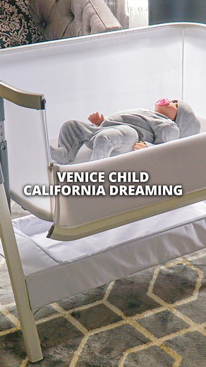The #VeniceChild #CaliforniaDreamingBassinet is a stylish and functional baby bed designed with utmost comfort and safety in mind. Its elegant design complements any nursery decor, making it a lovely addition to your baby's sleeping area. Made with quality materials, it provides a cozy and secure environment for your little one to rest and dream 👶💤 #bambibaby #bambibabystore #babygear #nurseryfurniture #bassinets | Bambi Baby
