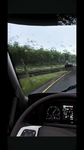 Ats 1.58 rdr2 graphics ray tracing on #pov #automobile #ats #shorts