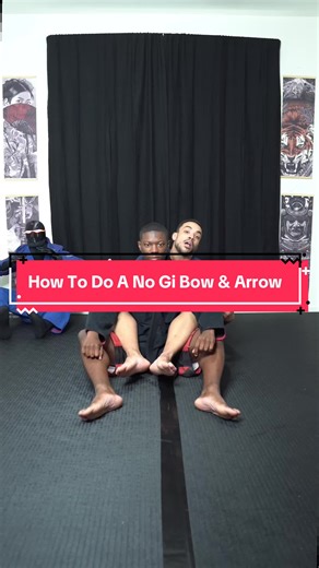 How to do a no gi bow & arrow choke #jiujitsu #brazilianjiujitsu #martialarts #jiujitsugrappling #jiujitsulifestyle