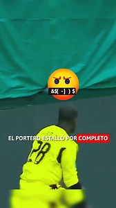 El portero ataja dos penales y el árbitro los anula #futbol | Futbol de Leyendas