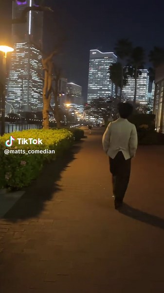 階段むずかしい：生きてるだけで美しい