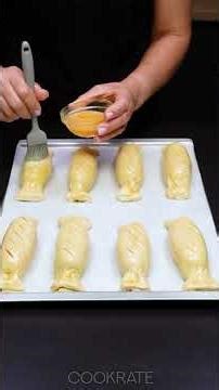 Appetizer in 5 minutes! Just puff pastry and sausages