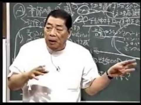 ケーシー高峰 医事漫談 演芸 84歳