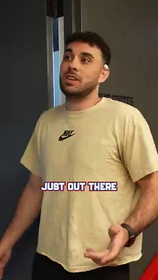 .@kingkrabbyp, @nickysmokess, and @RonnyDoitche’s reaction to hearing that @StoolMintzy will be joining them in Vegas