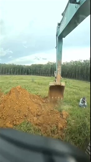 6.9K views | Machinery work involves the operation, maintenance, and supervision of mechanical equipment to ensure efficient production, construction, or repair processes. #machinery #excavator #construction Ma5147 | Tech 542M | Facebook