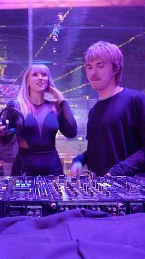 The Set Next Door 04 | Valenthin x Solange