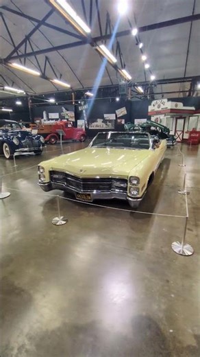 1966 Cadillac De Ville Convertible 3-speed Turbo Hydra-Matic