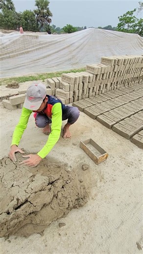 MAKING BRICK BRICKVENTIM #brickklin #skills #handmadebricks #potery #buildingmaterials