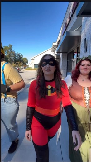 Happy Halloween from Mercer Hair Studio! 👻🎃 #happyhalloween #minion #halloweencostume #mrsincredible #mercerhairstudii | Mercer Hair Studio Inc