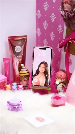 Cathy Doll Philippines on Instagram: "📞 Someone’s calling… 👀✨ Hey Dollies! 💖 It’s Alexa Ilacad on the line! Catch her LIVE on TikTok and join all the fun and girl energy! Don’t miss it — see you there! 💕📱 #CathyDollPH #AlexaIlacad #TikTokLive"