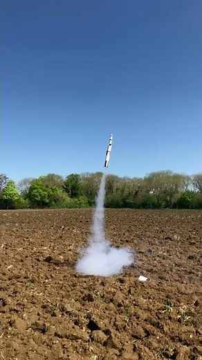 Estes Saturn V rocket launch