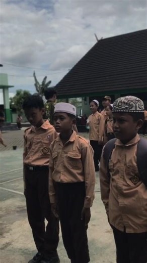 Kegiatan Mengajar Pramuka Anak Kelas 5