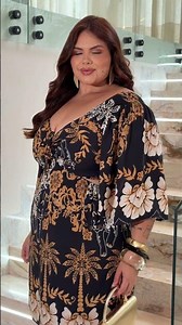 Look Plus Size Elegante: Vestido Estampado Perfeito