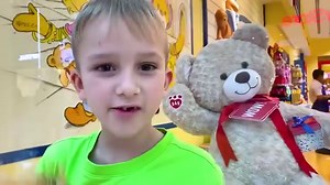 Mom brought the children to a store where they can build their own toys. Children choose toy characters, record their voices, choose clothes for toys, roller skates and food for their new toy pet. | Vlad and Niki