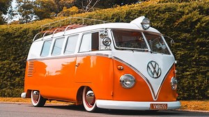Custom Air Ride VW Splitscreen Bus