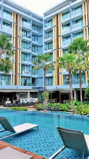 Hotel Amber Pattaya Swimming Pool | Relaxing Poolside in Central Pattaya