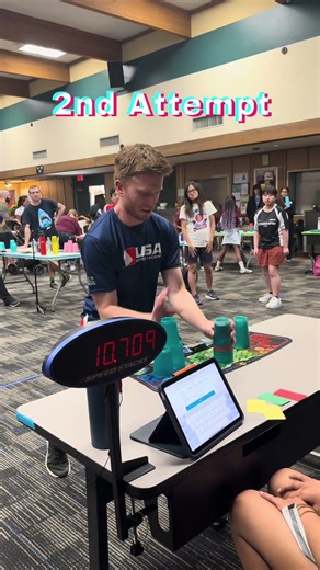 The final attempt is legendary! 🏎️🤯🤩#sportstacking #cupstacking #speedstacking #speedstacks #fast